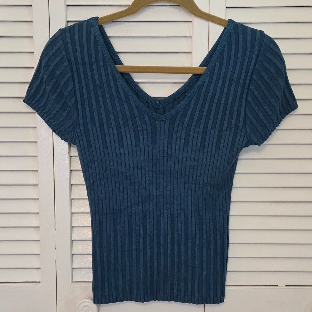 Dusty Blue V-Necked Short Sleeved Ribbed Sweater - Size S